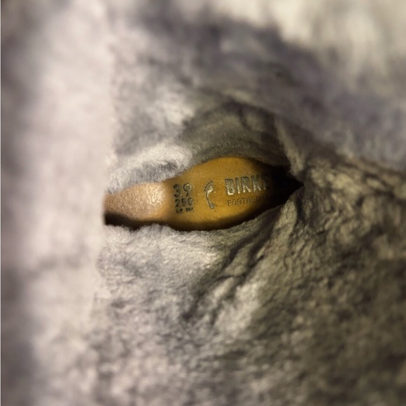 Woman’s Birkenstock Masi Shearling Lined Boots - Picture 6 of 6